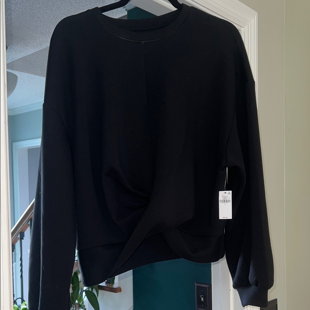 BLACK bounce fleece top. Size Large - Picture 3 of 5